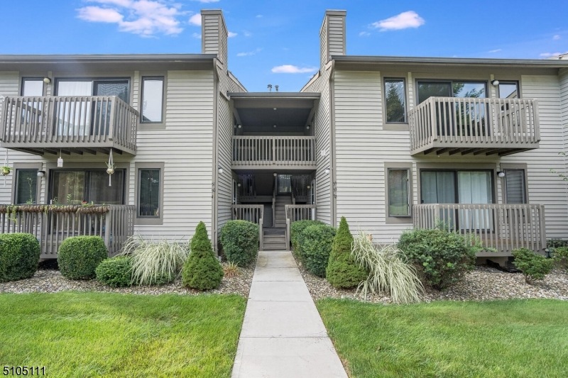 50 Sam Bonnell Dr unit C0402, Clinton, NJ 08809 - photo 1