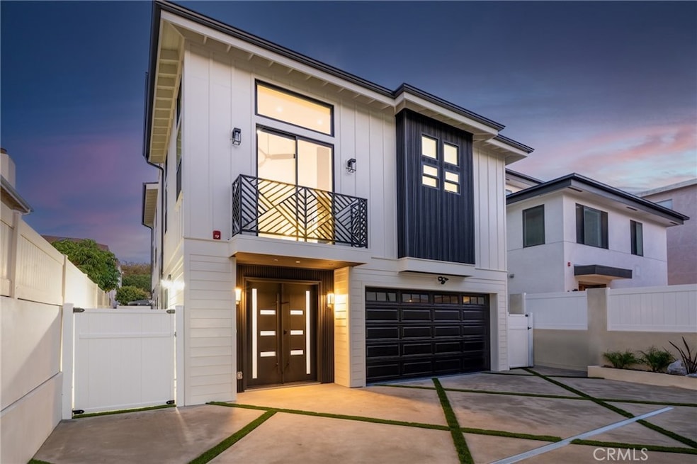 110 S Irena Ave unit B, Redondo Beach, CA 90277 - photo 1