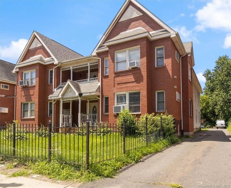 233 Sigourney St, Hartford, CT 06105