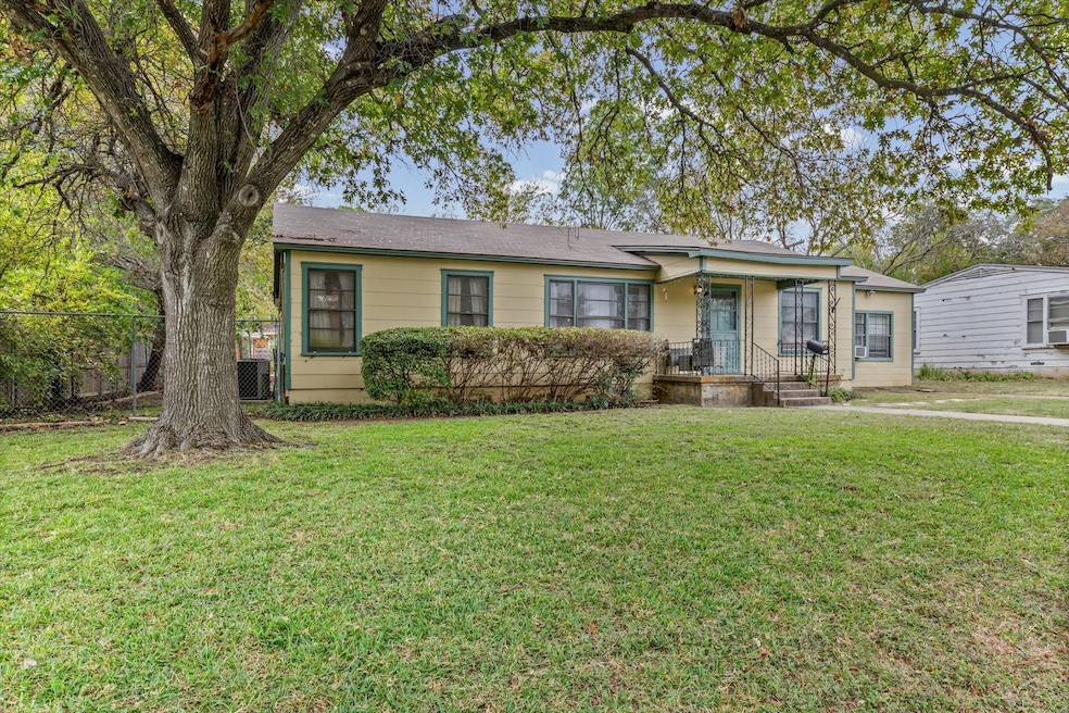 1208 Sunset St, Waco, TX 76710 - photo 1