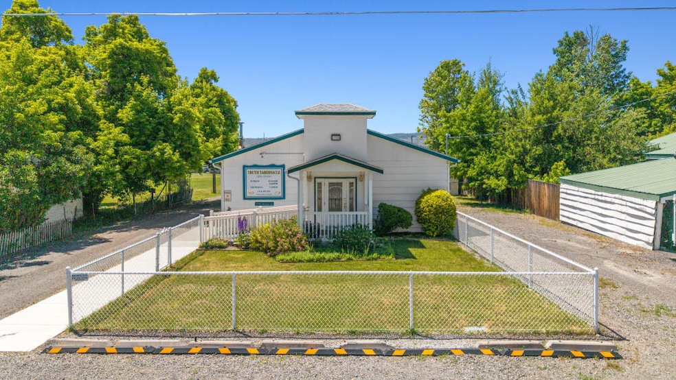 For Sale $195,000 • Co-Listing Agent