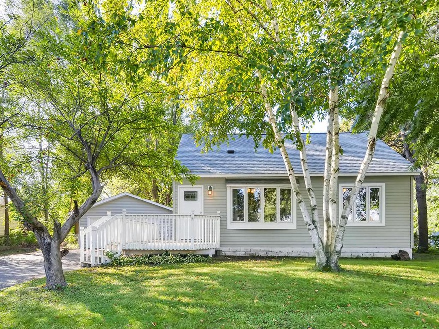 20 North Road Circle Pines MN-002-006-Exterior Fro