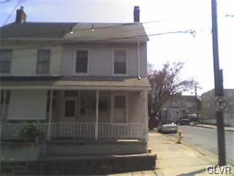 563 Ontario St, Bethlehem, PA 18015 - photo 1
