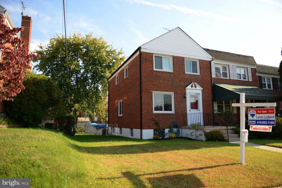 1111 Deanwood Rd, Parkville, MD 21234 - photo 1