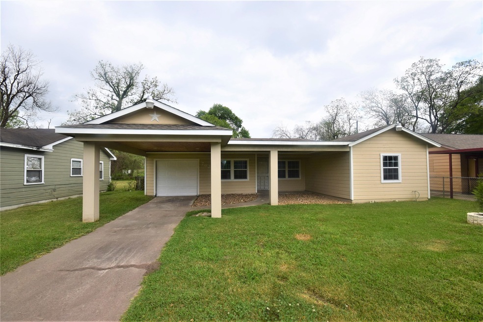 7621 W Knoll St, Houston, TX 77028 - photo 1