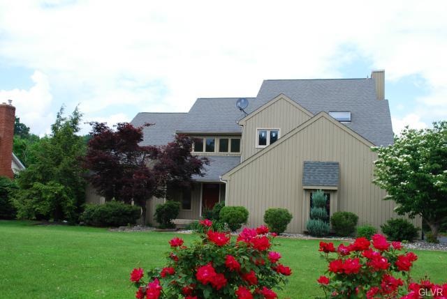 6167 Domarray St, Coopersburg, PA 18036 - photo 1