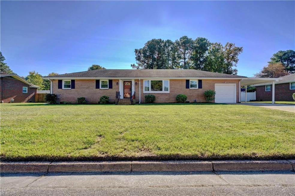 Welcome to 4016 Sun Valley Crescent in Chesapeake!