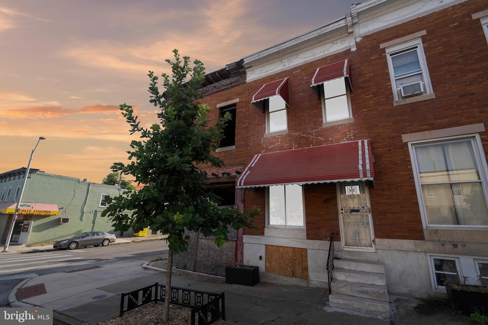 1702 N Wolfe St, Baltimore, MD 21213 - photo 1