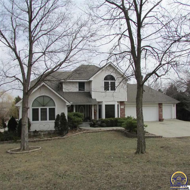 4630 SW Gage Blvd, Topeka, KS 66610 - photo 1