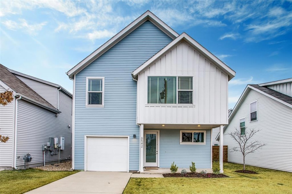 6542 E Lovers Ln, Dallas, TX 75214 - photo 1