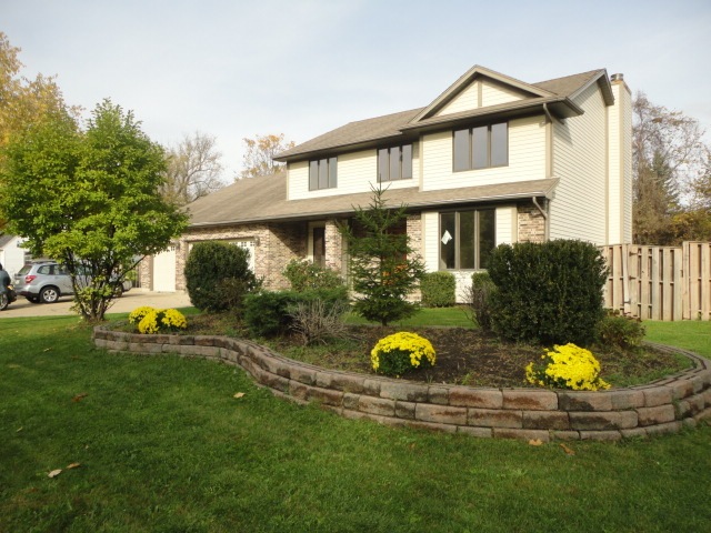 3664 Lee Ave, Gurnee, IL 60031 - photo 1