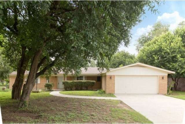 1210 Common St, New Braunfels, TX 78130 - photo 1