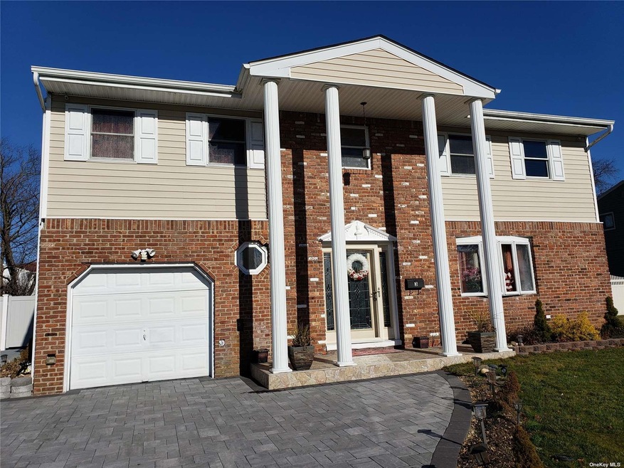 3 Skylark Ln, Amityville, NY 11701 - photo 1