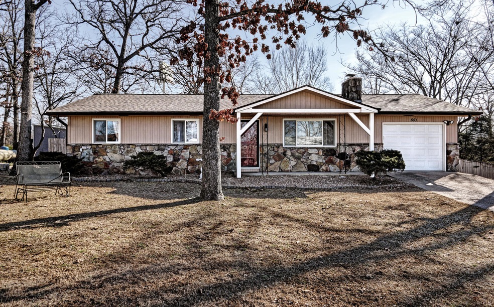 Flat Front Yard