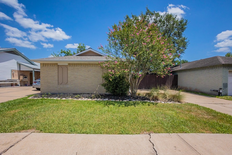 1401 Wilson Dr, Rosenberg, TX 77471 - photo 1