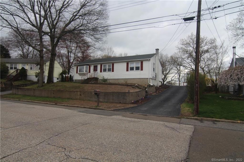 67 Red Oak Rd, Bridgeport, CT 06606 - photo 1