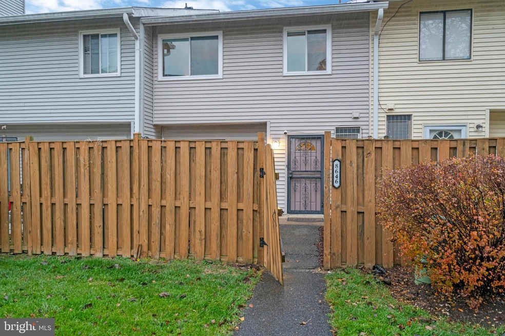 8646 Village Square Dr unit 13, Alexandria, VA 22309 - photo 1