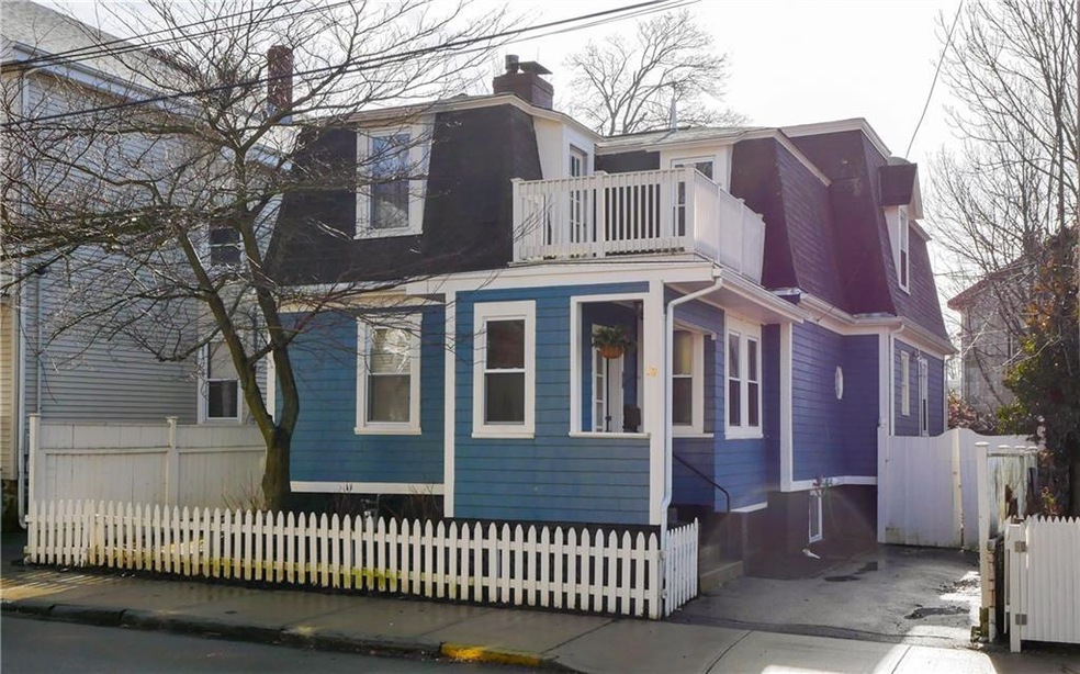 18 Newport Ave, Newport, RI 02840 - photo 1