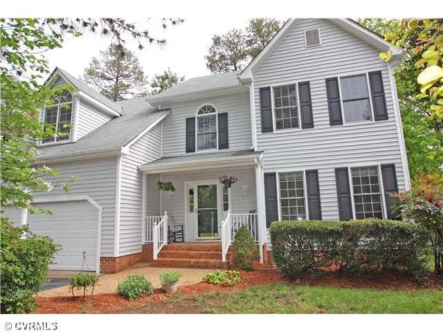 Exterior Front - Low maintenance-vinyl siding, vin