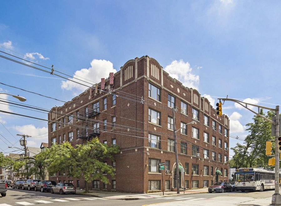 1870 John F. Kennedy Blvd unit 4A, Jersey City, NJ 07305 - photo 1