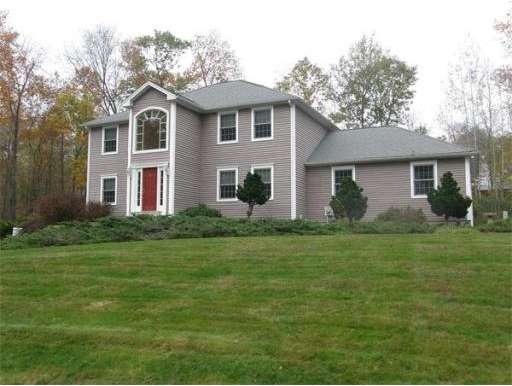 21 Hickory Dr, Dudley, MA 01571 - photo 1