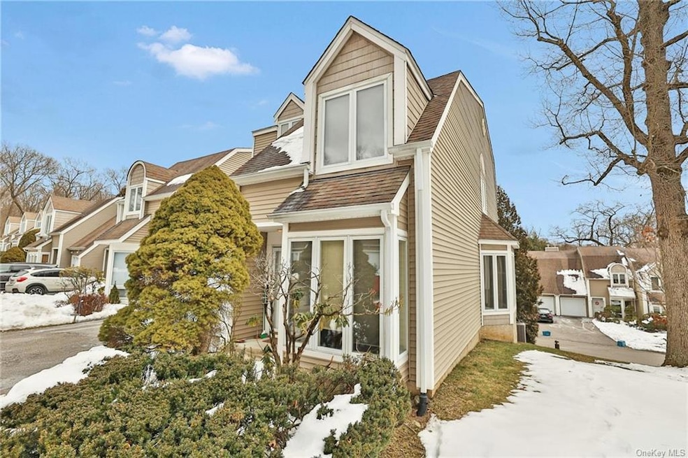 64 Spring Pond Dr, Ossining, NY 10562 - photo 1