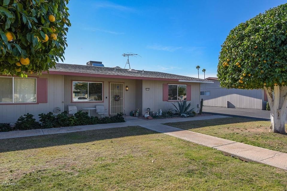 11119 W Desert Butte Dr unit 203, Sun City, AZ 85351 - photo 1