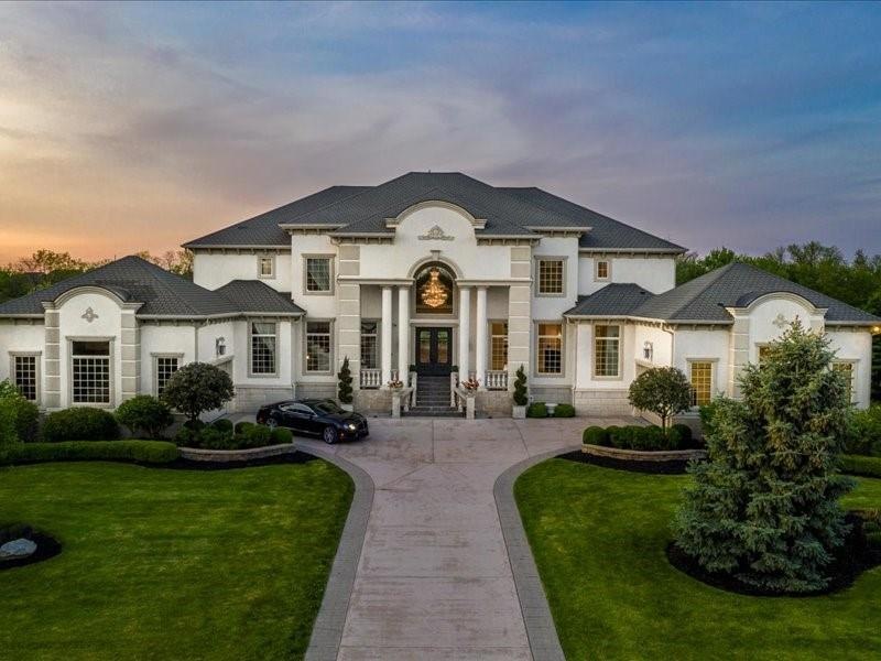 12052 Hawthorn Ridge, Fishers, IN 46037 - photo 1