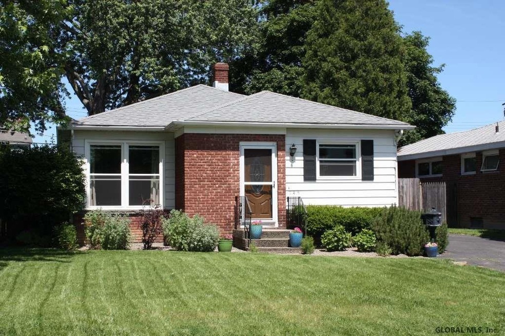 145 Ramsey Place, Albany, NY 12209 - photo 1