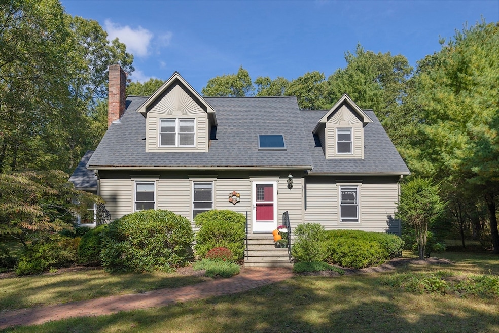150 Pleasant St, Franklin, MA 02038 - photo 1