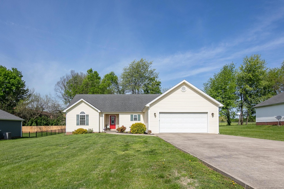 416 Bellaire Dr, Harrodsburg, KY 40330 - photo 1