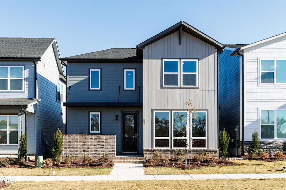 For Sale $549,900 • Co-Listing Agent