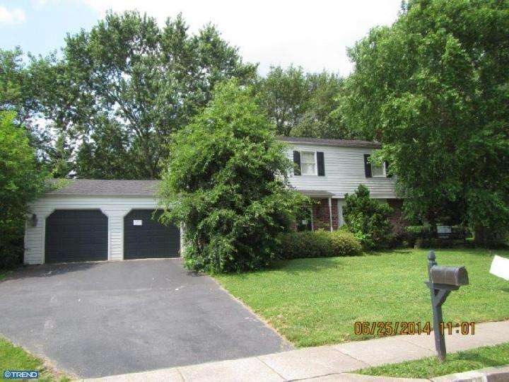 1900 Cardinal Cir, Norristown, PA 19403 - photo 1