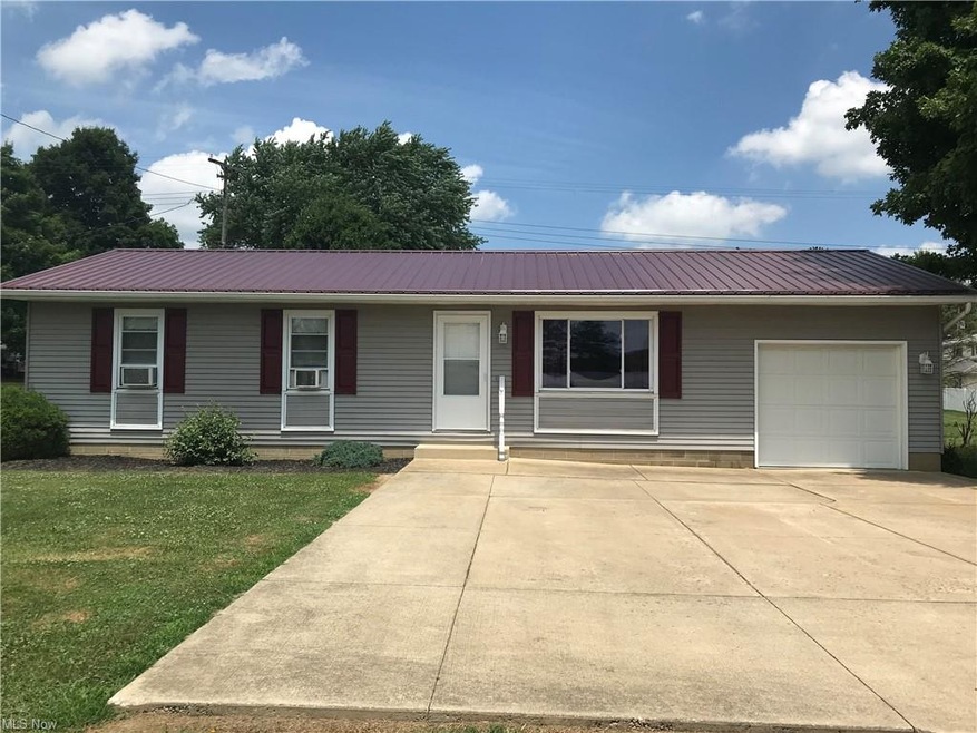 211 E Main St, Danville, OH 43014 - photo 1