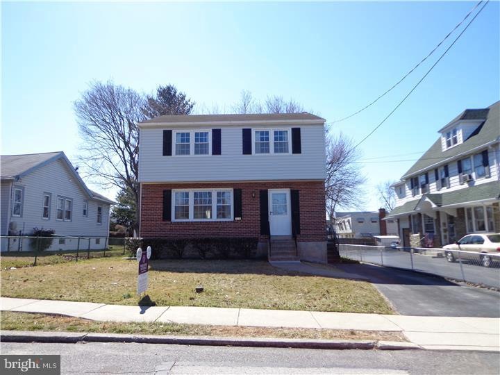 516 Crotzer Ave, Folcroft, PA 19032 - photo 1