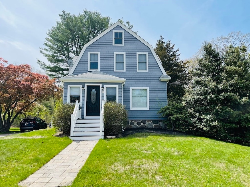 216 Greenwood St, Rockland, MA 02370 - photo 1