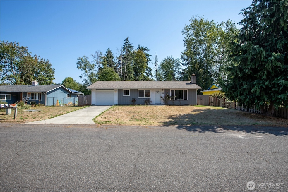 812 Dundee Rd NW, Olympia, WA 98502 - photo 1