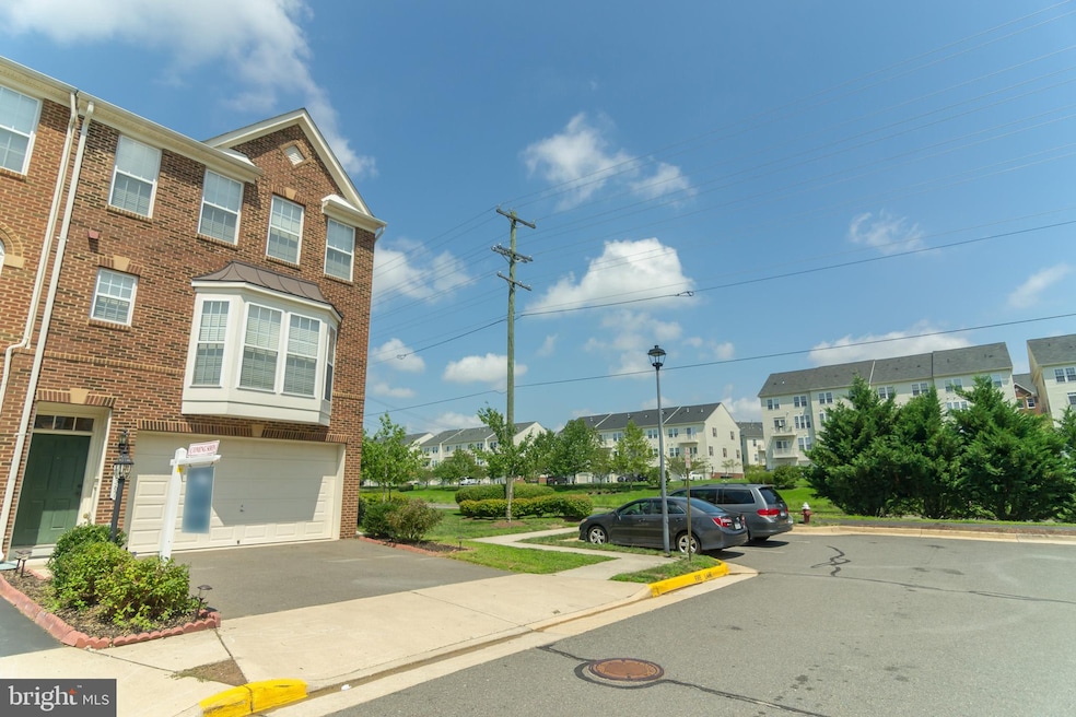 25367 Peaceful Terrace, Aldie, VA 20105 - photo 1