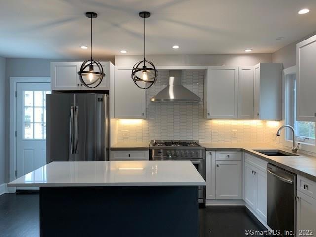 4 Lorena St unit 1, Norwalk, CT 06855 - photo 1