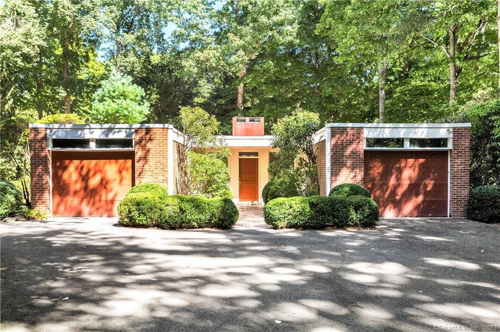 383 Wahackme Rd, New Canaan, CT 06840 - photo 1