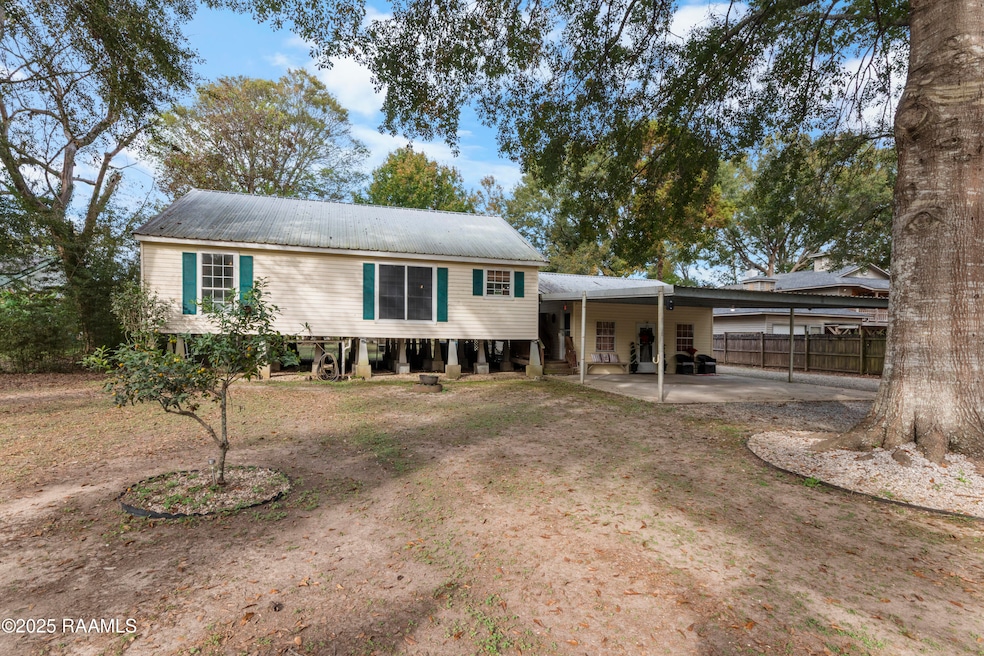 2147 Atchafalaya River Hwy unit B, Breaux Bridge, LA 70517 - photo 1