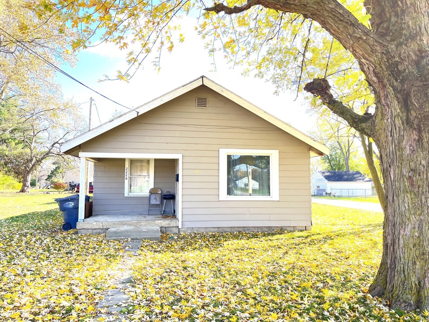 2226 Fulton St, Anderson, IN 46016 - photo 1