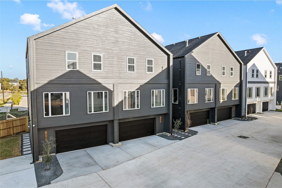 14105 Faith Forest Dr, Houston, TX 77047 - photo 1