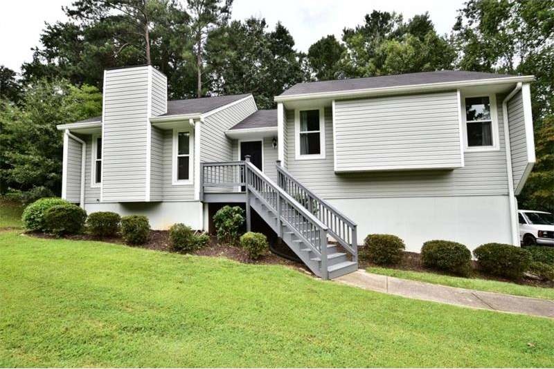 3511 Birchwood Trail, Snellville, GA 30078 - photo 1