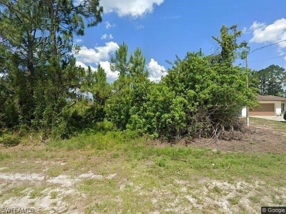 617 Columbus Blvd S, Lehigh Acres, FL 33974 - photo 1