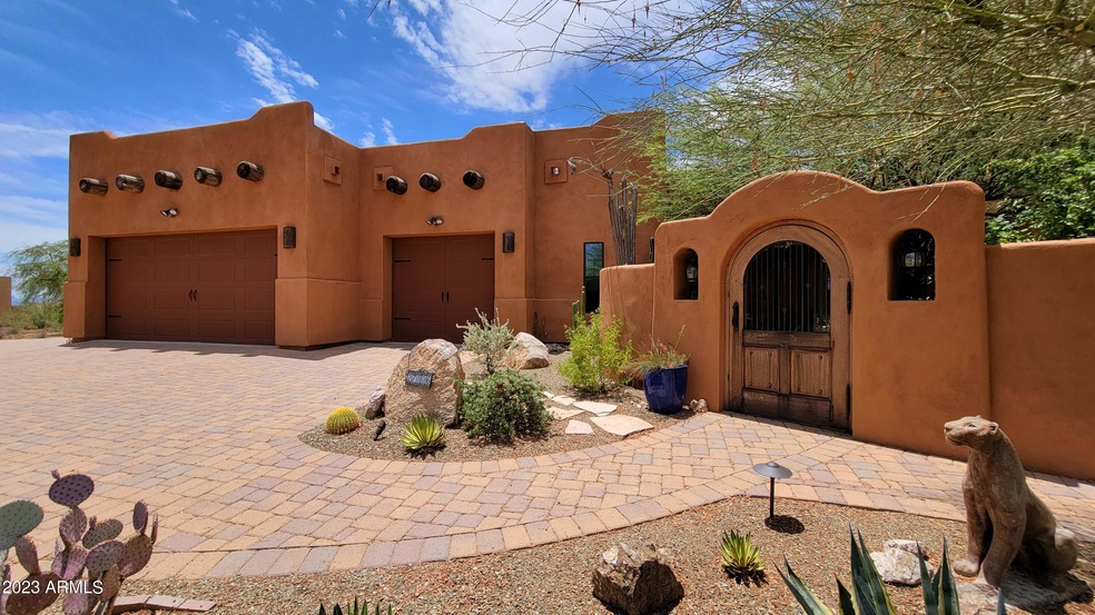 Desert Lifestyle Living!!