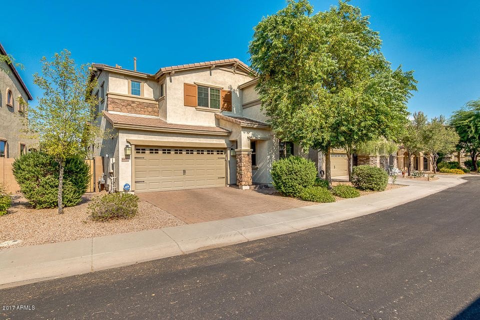 6611 S San Jacinto