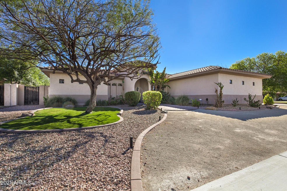 855 W Highland St --, Chandler, AZ 85225 - photo 1