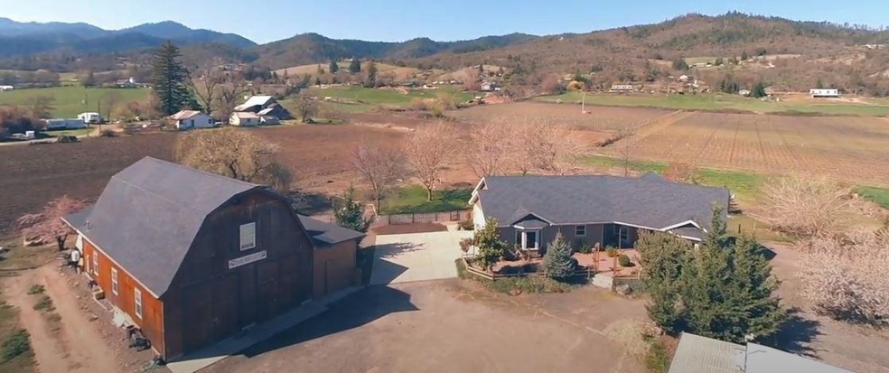 1381 Foss Road