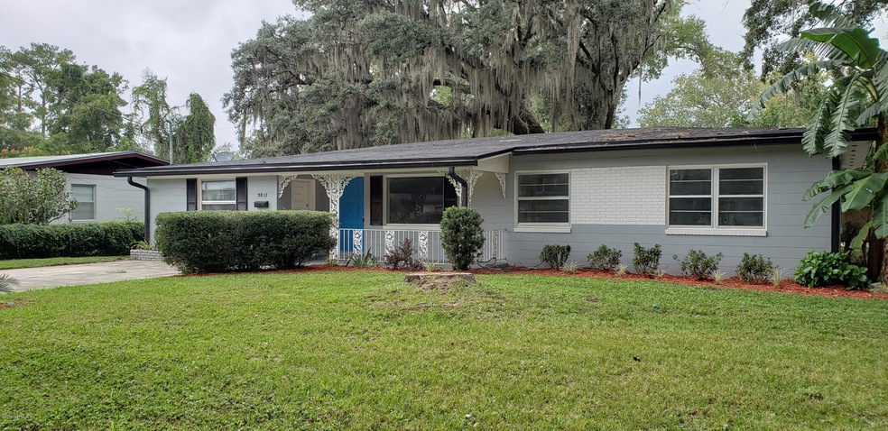 5817 Cedar Oaks Dr, Jacksonville, FL 32210 - photo 1